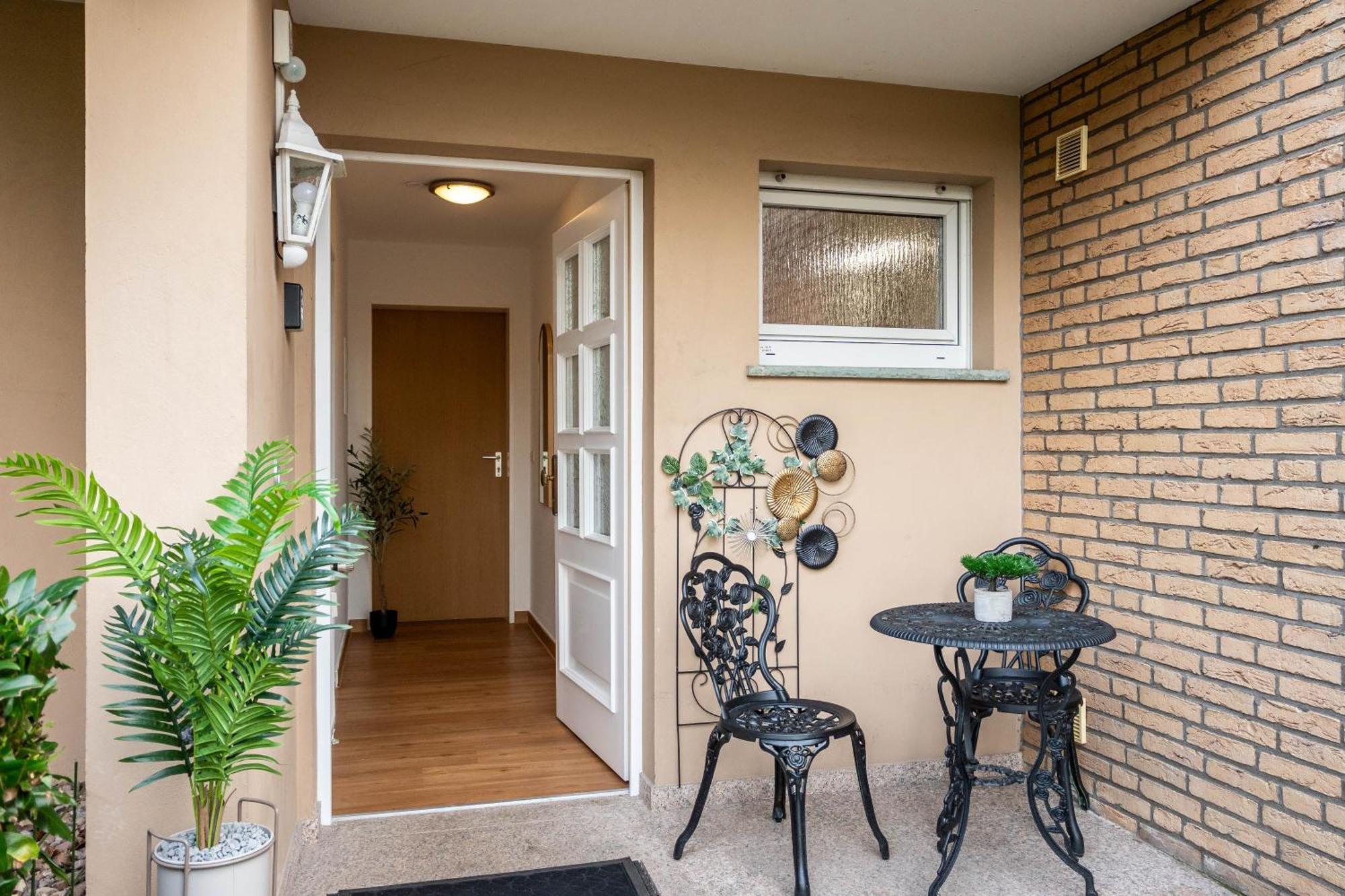 Apartment Ostersiek- Privater Eingang Mit Eigener Terrasse Bad Salzuflen Exterior foto